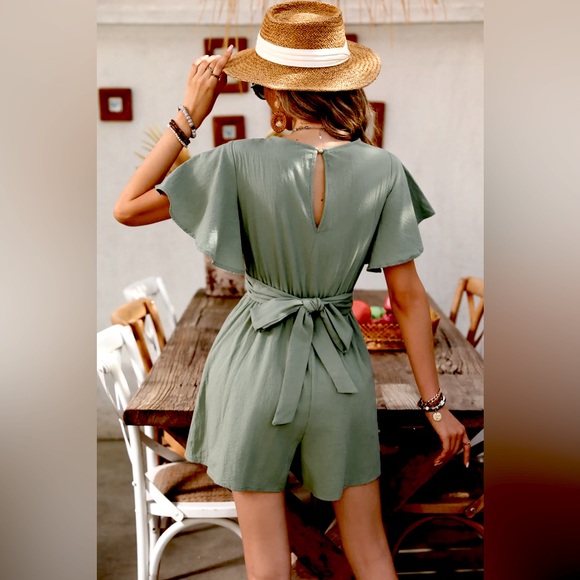 Cupshe Sage Green Tie Back Romper size small - Picture 4 of 5